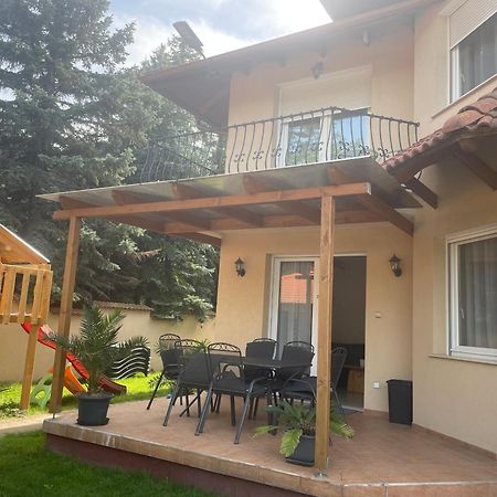 Happy Sun Medences Apartman Шиофок Экстерьер фото