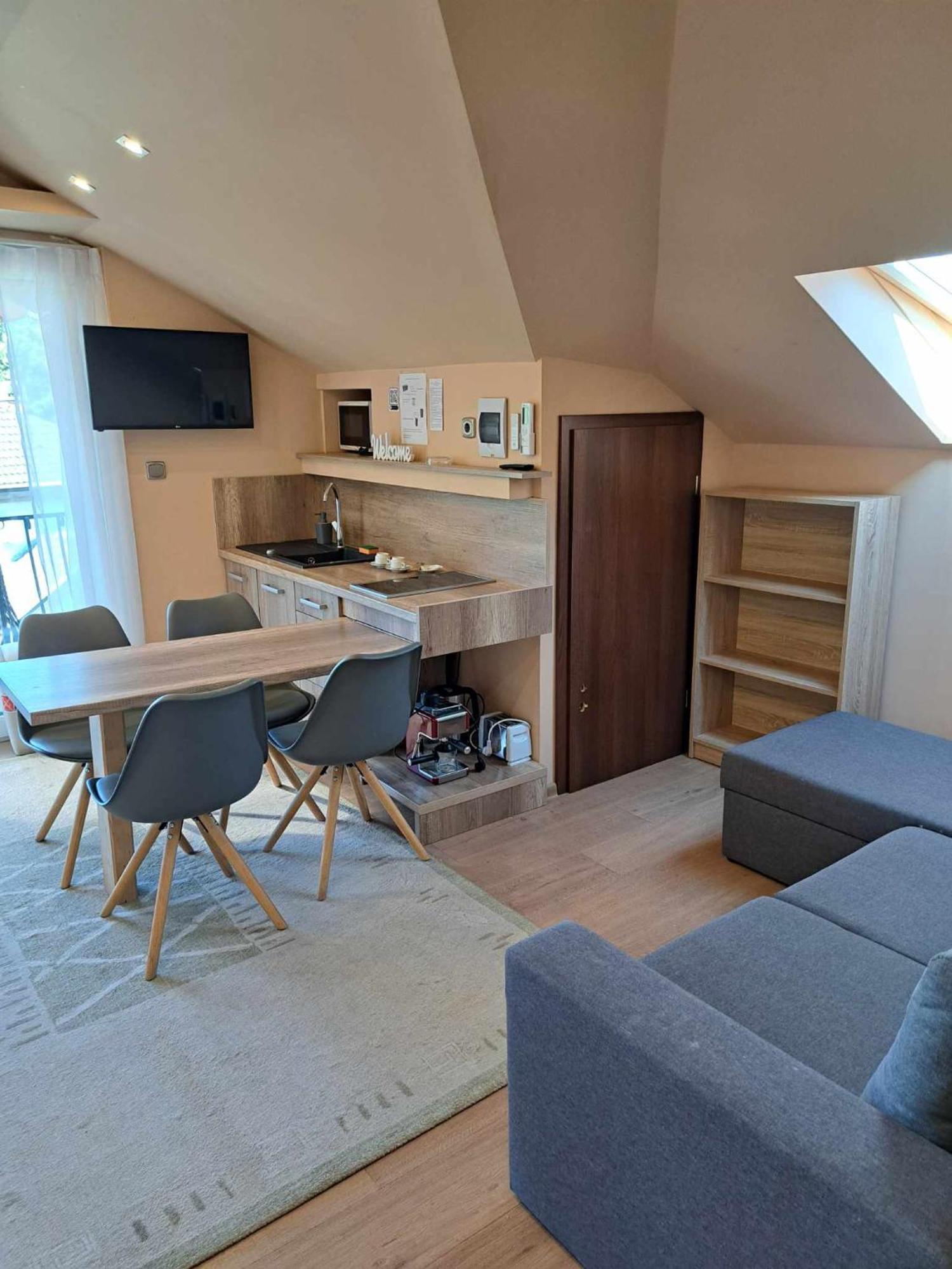 Happy Sun Medences Apartman Шиофок Экстерьер фото