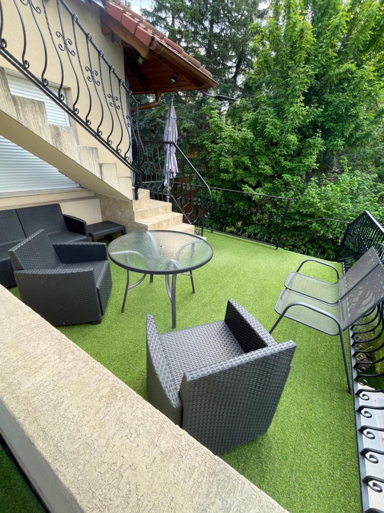 Happy Sun Medences Apartman Шиофок Экстерьер фото