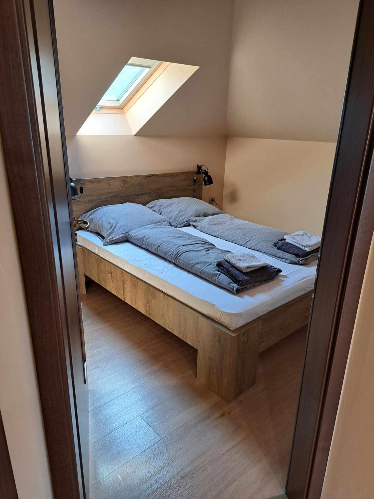 Happy Sun Medences Apartman Шиофок Экстерьер фото