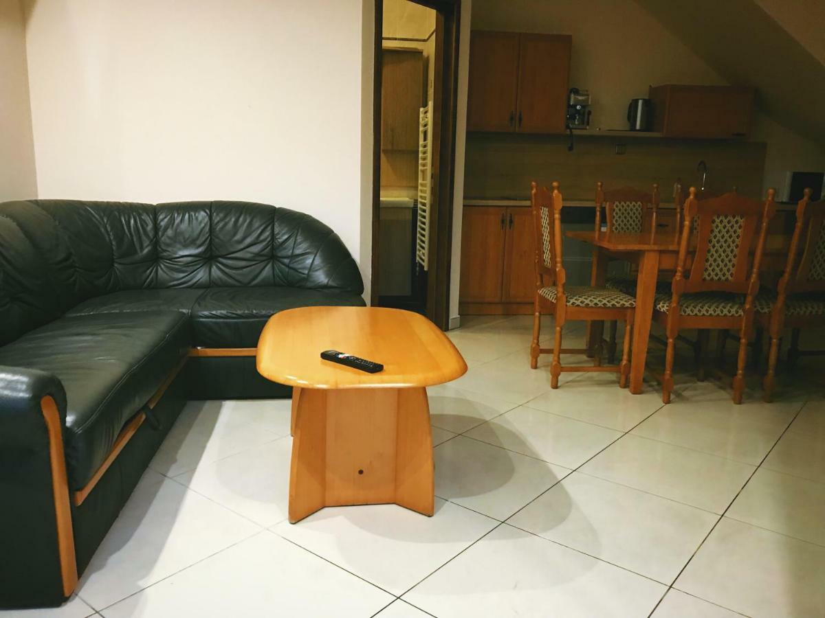 Happy Sun Medences Apartman Шиофок Экстерьер фото